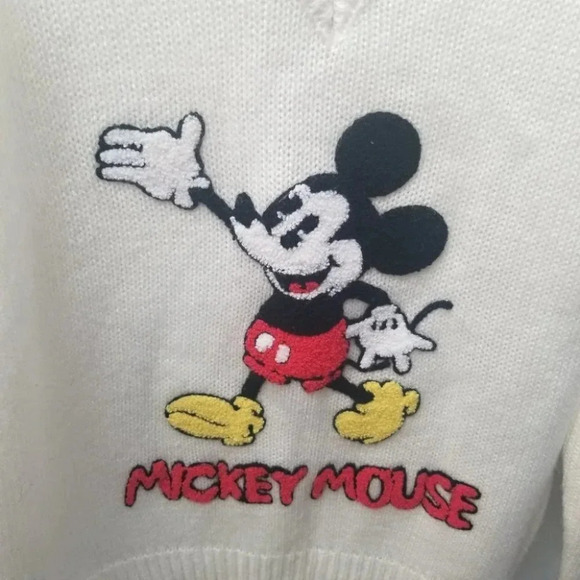 𝅺vintage 70s Disney  Character Fashions Mickey Mouse Sweater Embroidered M - Picture 3 of 8